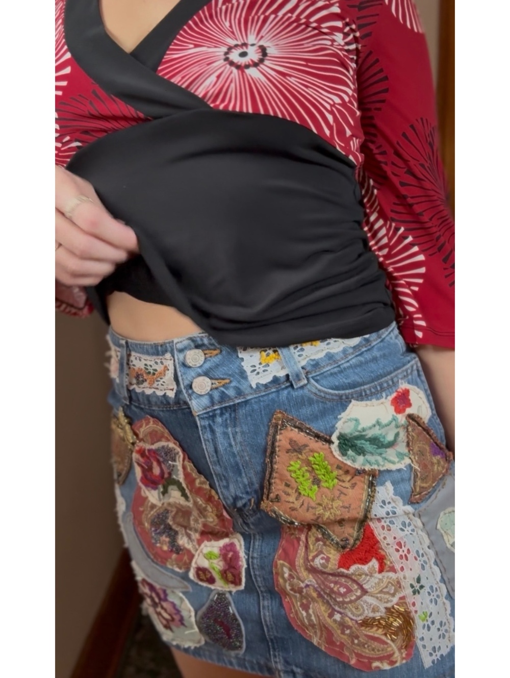 Denim Mini Skirt with Floral Patchwork and embroidery size M-L - Picture 2 of 9
